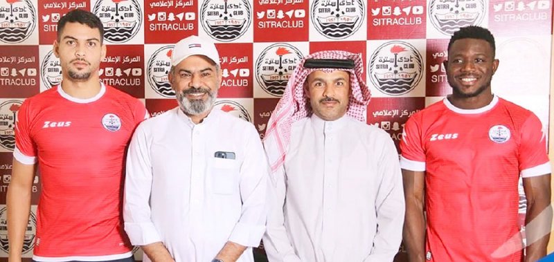 كرة سترة تجدد عقد محترفين