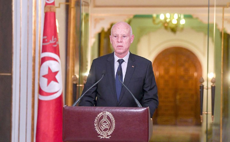 سعيّد يعلن عن حوار وطني ولجنة لصياغة دستور