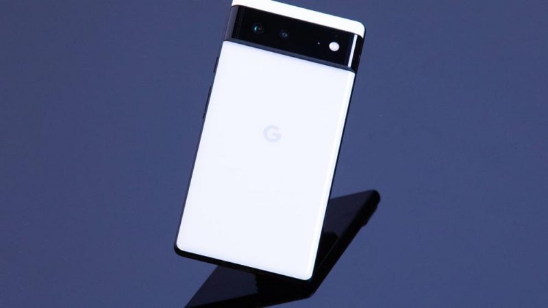 Pixel القابل للطي بشاشة خارجية