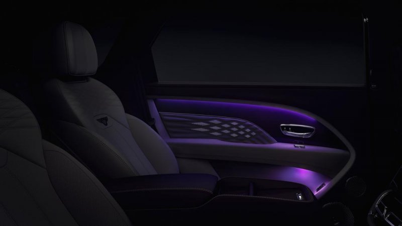Bentley تضيف طرازاً جديداً إلى مجموعتها 