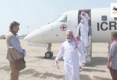 اكتمال عملية نقل الأسرى الحوثيين إلى اليمن