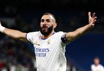 ألفيش: بنزيمة الأحق بالكرة الذهبية