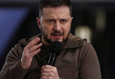 الرئيس الأوكراني في ذكرى يوم النصر: الشر قد عاد