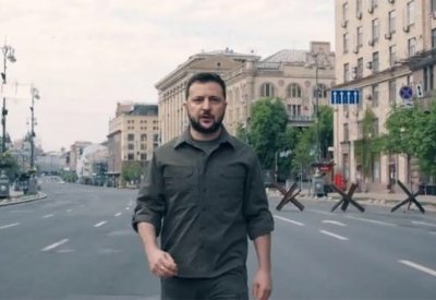 زيلينسكي: لن ندع روسيا تستأثر بالانتصار على النازية