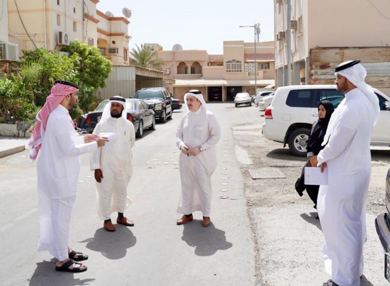 ضمن حرص وتوجيهات سمو محافظ الجنوبية: فريق المحافظة الميداني يتفقد احتياجات أهالي مدينة عيسى