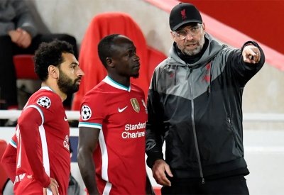 أنباء رحيل ساديو ماني تثير غضب مشجعي ليفربول