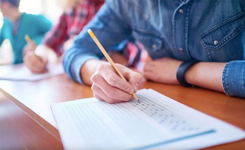 399 طالب يشكون لـ"البلاد" آلية الامتحانات بإحدى الجامعات الخاصة