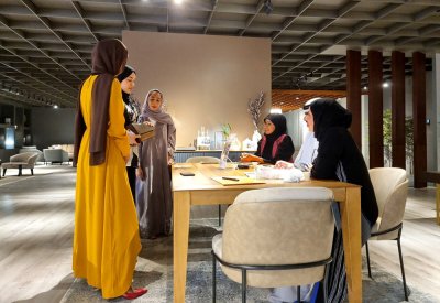 عرض 13 منتجاً مبتكراً للزخرفة الإسلامية بجامعة البحرين