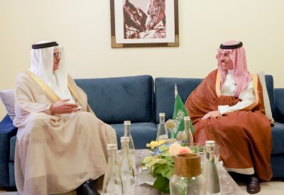وزير الخارجية يجتمع مع وزير خارجية المملكة العربية السعودية الشقيقة