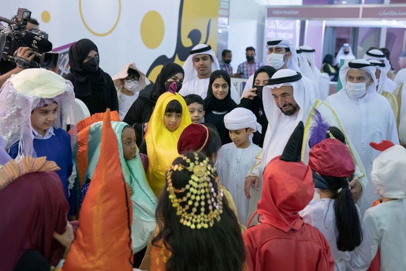 القاسمي يفتتح الشارقة القرائي للطفل