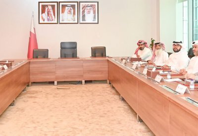 “ الصناعة والتجارة” تستعرض مع “النقد الدولي” التطورات الاقتصادية