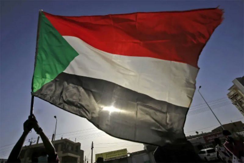 البرهان: الشعب السوداني سيختار عبر الانتخابات من سيحكمه