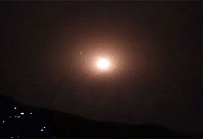 5 قتلى و7 جرحى في هجوم إسرائيلي على حماة بسوريا