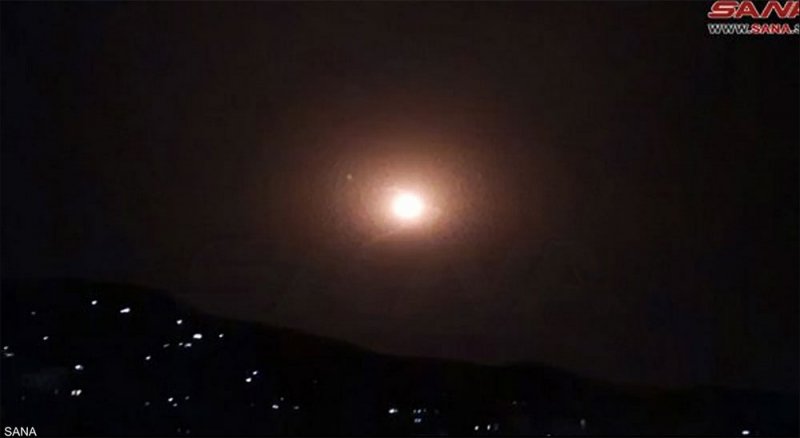 5 قتلى و7 جرحى في هجوم إسرائيلي على حماة بسوريا