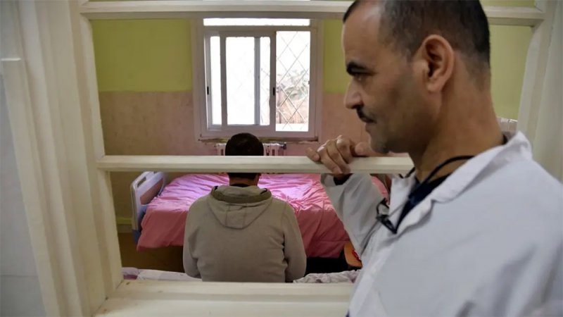 أمراض نادرة تنتشر بالجزائر.. وتلميحات لزواج الأقارب!