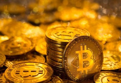 بيتكوين تقترب من مستويات 30 ألف دولار بعد 7 جلسات "دامية"