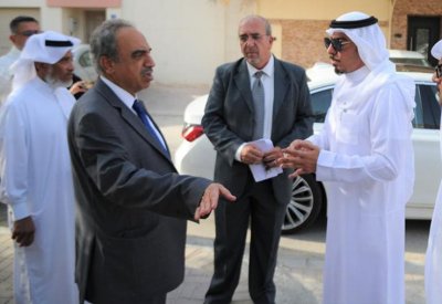 وزير الأشغال يتفقد احتياجات الدائرة الأولى بالمحرق
