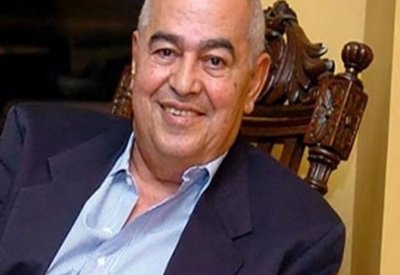 عدو التدخين وصاحب "مجرد رأي".. وفاة الكاتب المصري صلاح منتصر