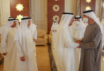 وفد من كبار العائلة المالكة الكريمة يقدم واجب العزاء في وفاة صاحب السمو الشيخ خليفة بن زايد آل نهيان رحمه الله