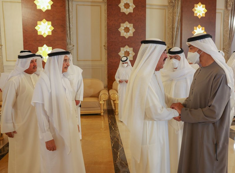 وفد من كبار العائلة المالكة الكريمة يقدم واجب العزاء في وفاة صاحب السمو الشيخ خليفة بن زايد آل نهيان رحمه الله