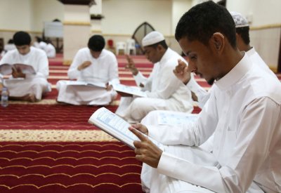 تصفير المتأخرات المالية للمعلمين بالمراكز القرآنية