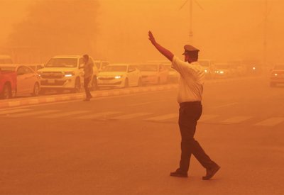 "الزائر الأصفر" يعصف بالعراق.. حالات الاختناق بالآلاف