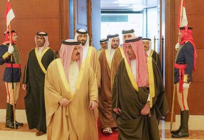 جلالة الملك المفدى يعود إلى أرض الوطن قادماً من دولة الإمارات العربية المتحدة