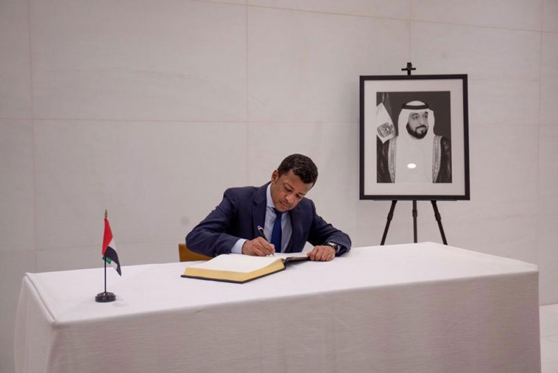 المندوب الدائم لدى الأمم المتحدة يقدم واجب العزاء في وفاة سمو الشيخ خليفة بن زايد بن سلطان آل نهيان