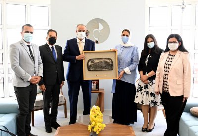 الأنصاري تتسلم تكريم"المهندسين البحرينية" بمناسبة اليوبيل الذهبي للجمعية