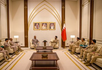 مستشار الأمن الوطني قائد الحرس الملكي يجتمع مع وفد من وزارة الدفاع بدولة الإمارات العربية المتحدة الشقيقة‎‎‎‎