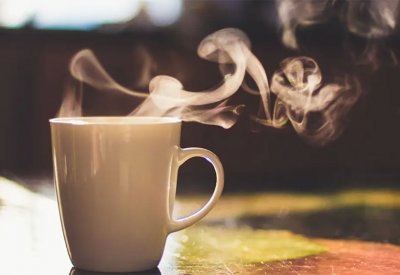 لصحة العظام والدماغ.. عليك بكوب واحد فقط من هذا المشروب يوميًا