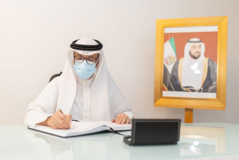 سفير البحرين في الجزائر يقدم واجب العزاء في وفاة سمو الشيخ خليفة بن زايد بن سلطان آل نهيان