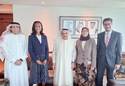 فيديو "البلاد": المؤلفة البريطانية آن ويلش: البحرين رائدة في دمج مرضى "السكلر" وإدارة الألم عالميا