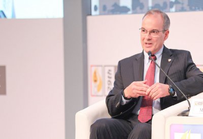 مارك توماس يناقش التحولات المتسارعة في قطاع الطاقة العالمي بـ “مؤتمر البترول والغاز”