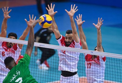 احمر الطائرة يجهز على نظيره السعودي ويلاقي الإمارات السبت