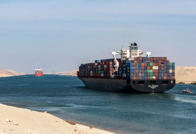 مصر.. "تطور مهم" يخص إيرادات قناة السويس