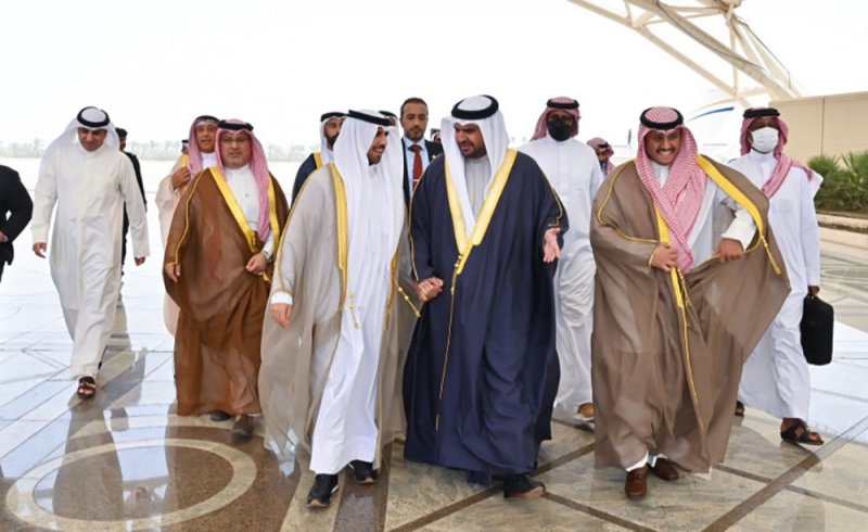 سمو الشيخ عيسى بن علي يصل الكويت لحضور منافسات دورة الألعاب الخليجية