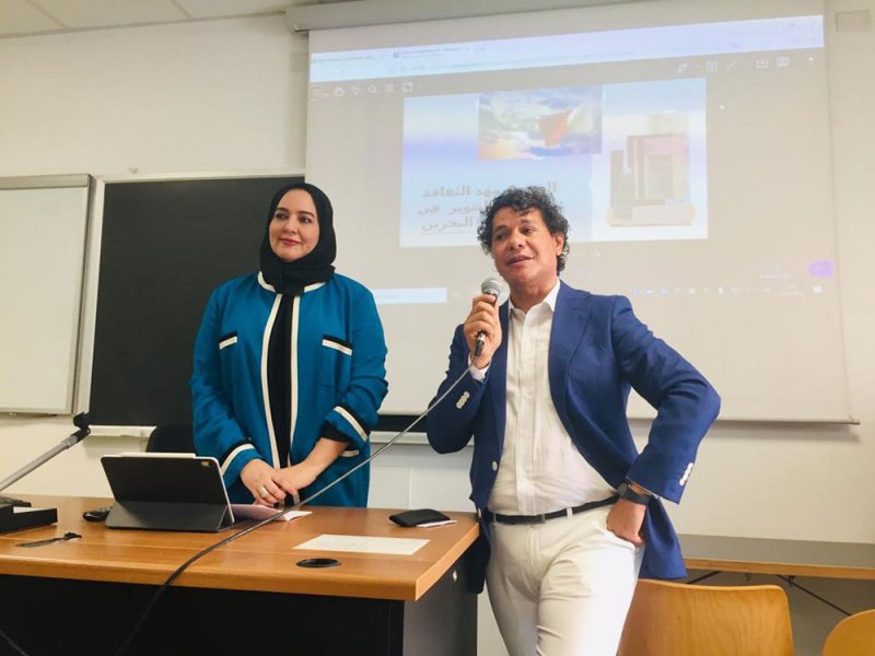 السويدي تستعرض دور المحرق التنويري الجامعة الكاثوليكية بميلان