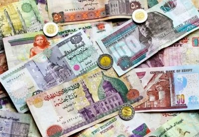 سعر الدولار في مصر يتجاهل رفع الفائدة.. والذهب يعاود الصعود