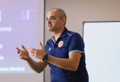 افتتاح دورة دراسات المدربين الدولية بتنظيم من اتحاد السلة