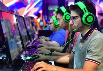 200 مليار دولار حجم الإنفاق على الألعاب في 2022.. هذه حصة العرب!