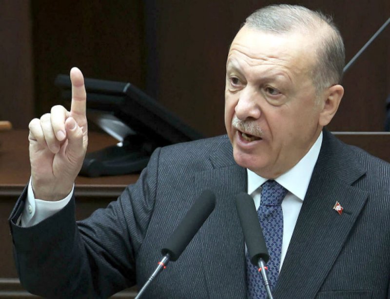 إردوغان يحض السويد على “إنهاء دعمها للتنظيمات الإرهابية”