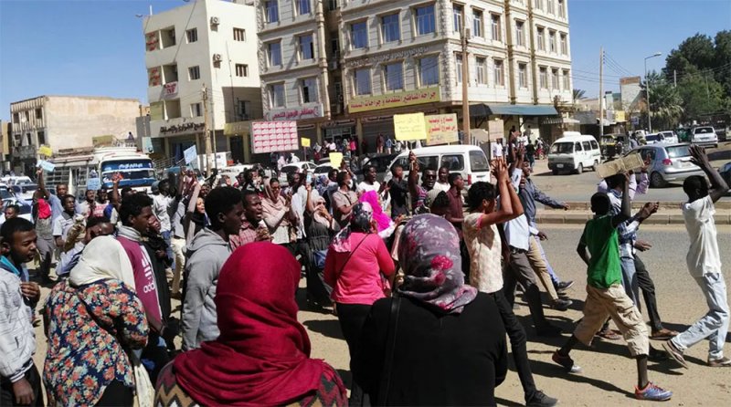 لجنة أطباء السودان: مقتل متظاهر وإصابة آخرين خلال تظاهرات أم درمان