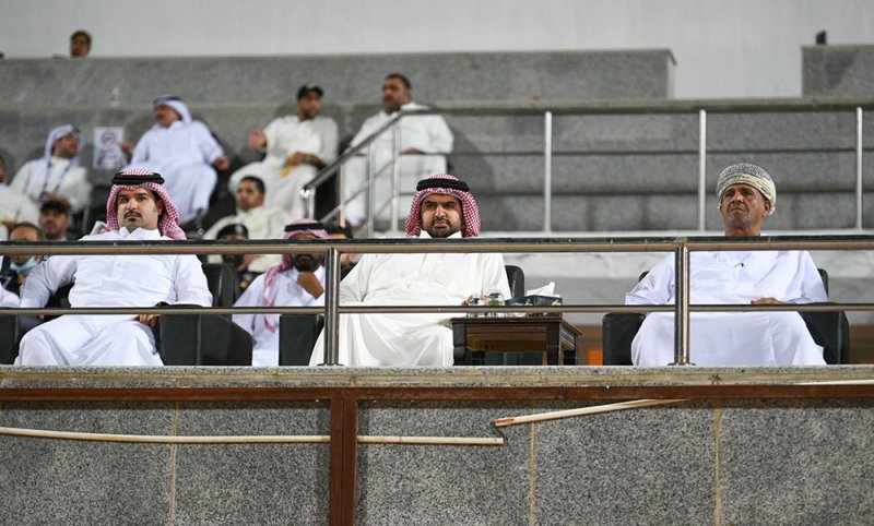 عيسى بن علي يبارك للرفاع فوزه على ظفار العماني بكأس الاتحاد الآسيوي