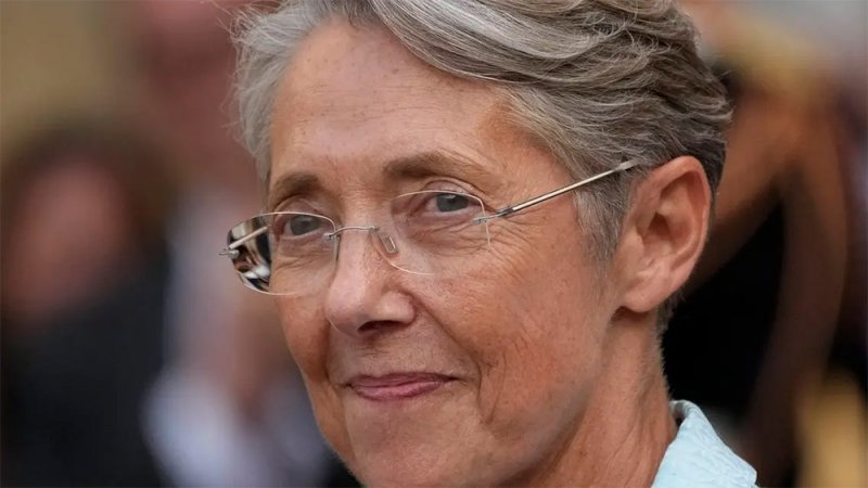 أبوها انتحر.. ما لا تعرفه عن ثاني امرأة تترأس حكومة بفرنسا