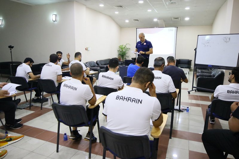افتتاح دورة دراسات المدربين الدولية بتنظيم من اتحاد السلة