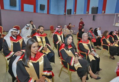 بالصور: الجامعة الأهلية تحتفي بباحثيها الواعدين من طلبة ماجستير الاعلام