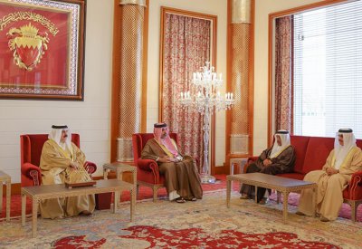 جلالة الملك المعظم يستقبل الشيخ راشد بن عبد الرحمن بن راشد آل خليفة