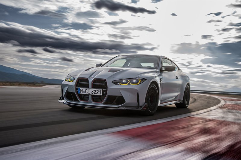 BMW تقدم M4 CSL في نسختها المتطورة