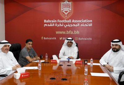 الرميثي يترأس اجتماعًا دوريًا للجنة الإعلامية بالاتحاد البحريني لكرة القدم
